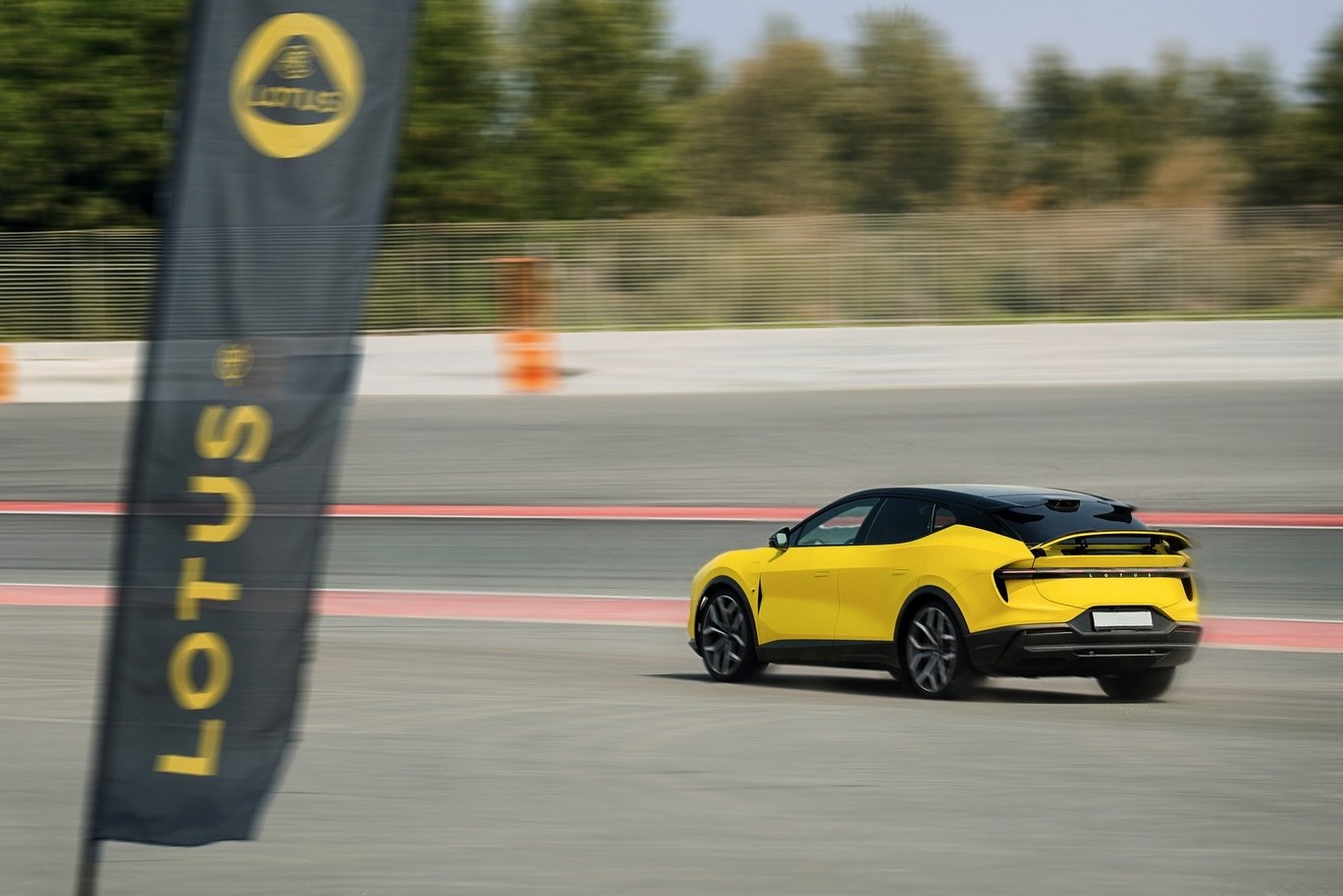 SnapInsta.to_458984932_2061176884297035_4819773135938087458_n